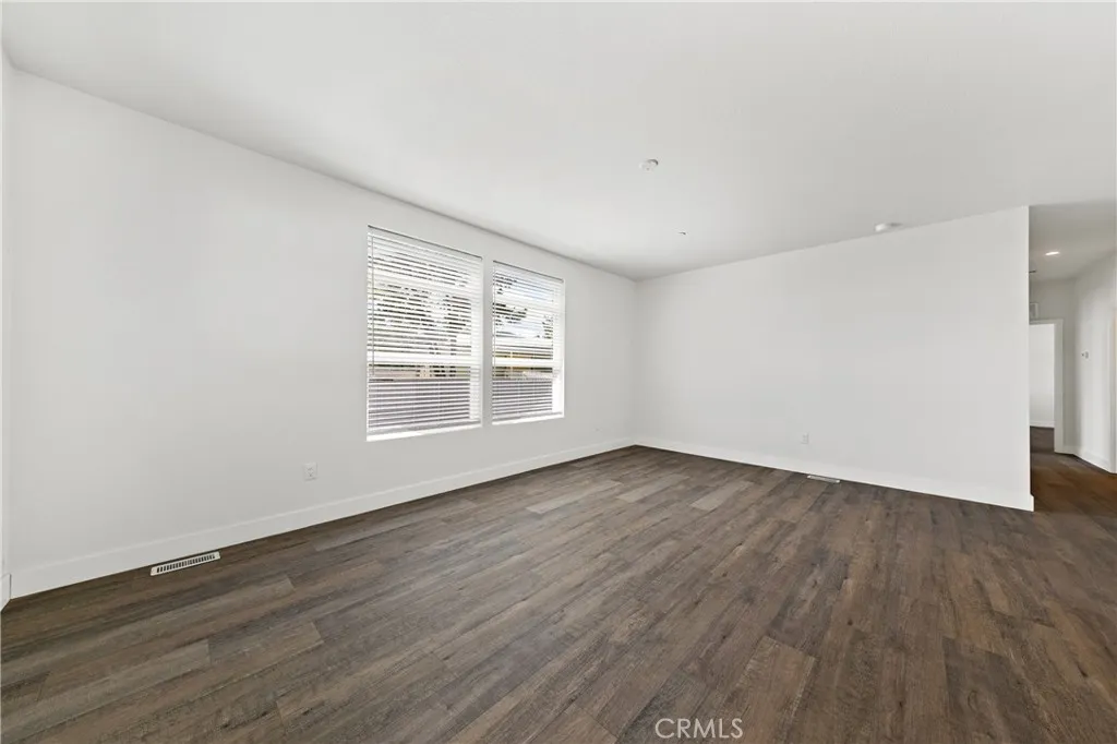 https://cdn.realtyfeed.com/cdn/127/306692604/5574980b3f7d8d0c1ce7a812a1d6c0fd.webp