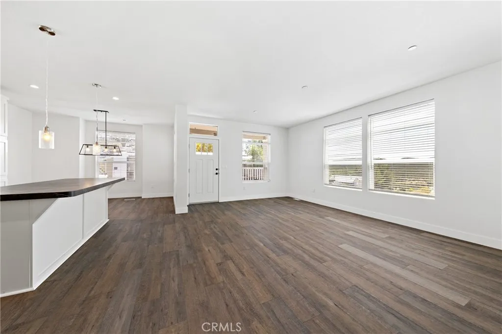 https://cdn.realtyfeed.com/cdn/127/306692604/6f570033288169ac9a0a0d7b9cf8299c.webp