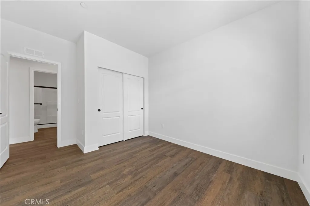 https://cdn.realtyfeed.com/cdn/127/306692604/73601d311dc442fe5a46eab8893cc8e6.webp