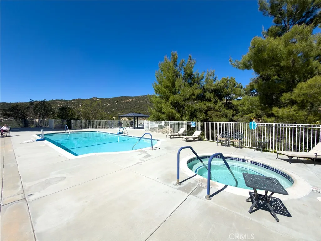 https://cdn.realtyfeed.com/cdn/127/306692604/b330671f1c44bed27efb5974e2ecd2ea.webp