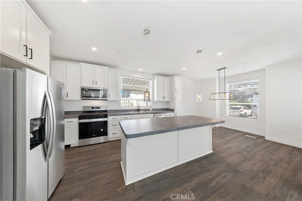 https://cdn.realtyfeed.com/cdn/127/306692604/d37122a7af0a1d904ba058a4025a2a01.webp