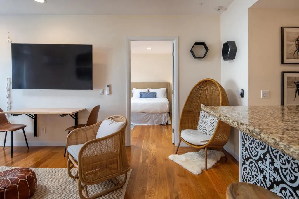 https://cdn.realtyfeed.com/cdn/127/306692605/7e4192b94d5d45c425dad35316f54599.webp