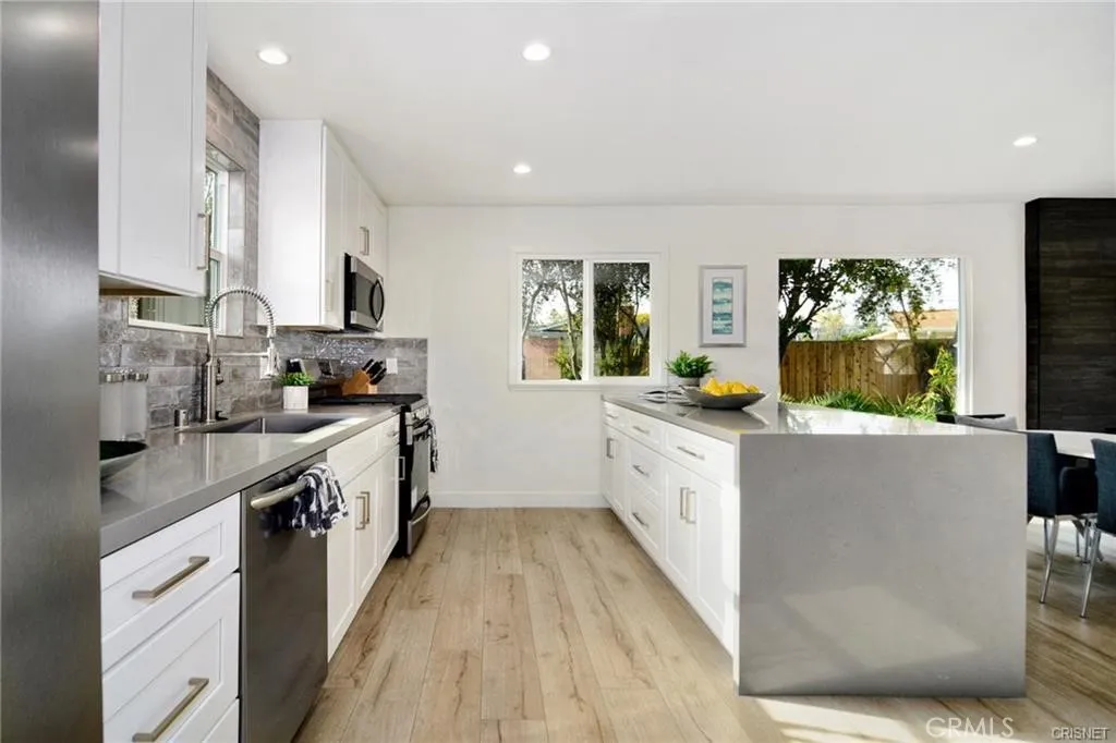 7509 Kentland Avenue, West Hills, CA, 91307