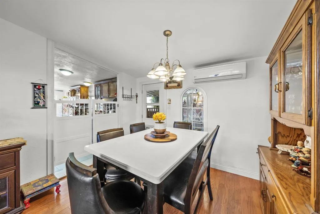 https://cdn.realtyfeed.com/cdn/127/306692642/1afcd8380bc90af36534b5285a411411.webp