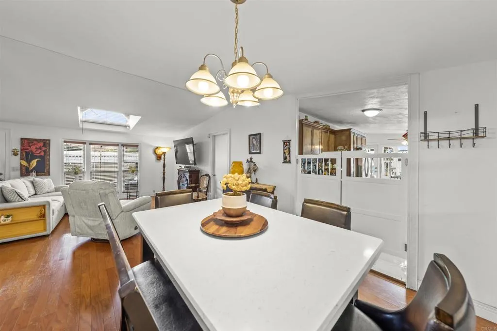 https://cdn.realtyfeed.com/cdn/127/306692642/4dc14b1deff7a87d64b76b17959ce41d.webp