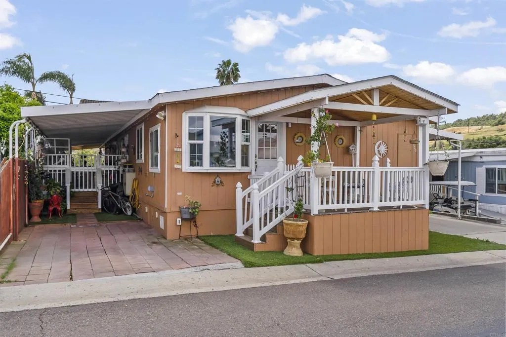 https://cdn.realtyfeed.com/cdn/127/306692642/743b0ad7578c0944620acfd139ddbacd.webp