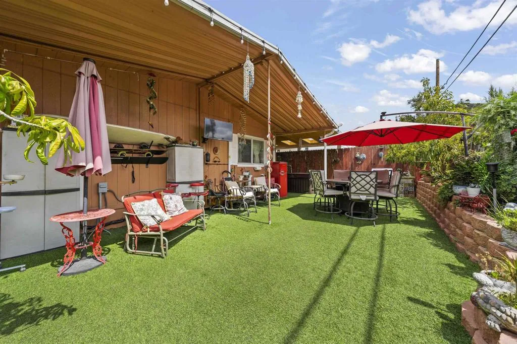 https://cdn.realtyfeed.com/cdn/127/306692642/b8cc624cca6d7004ad4601ccabb93c7d.webp