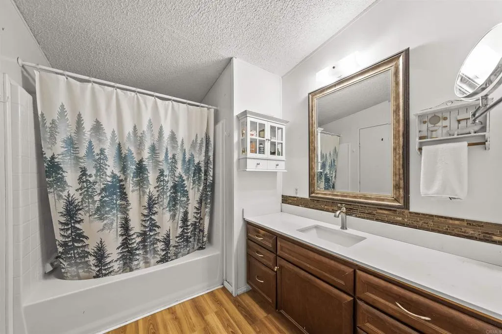 https://cdn.realtyfeed.com/cdn/127/306692642/e9cfe3c07f403b2179f849314df43c50.webp