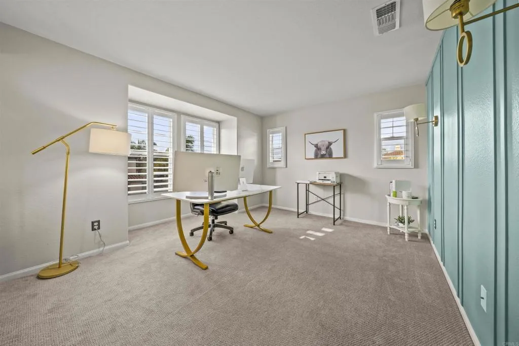 https://cdn.realtyfeed.com/cdn/127/306692645/02e6de0c35d6c96eca2cfdffd3291c09.webp