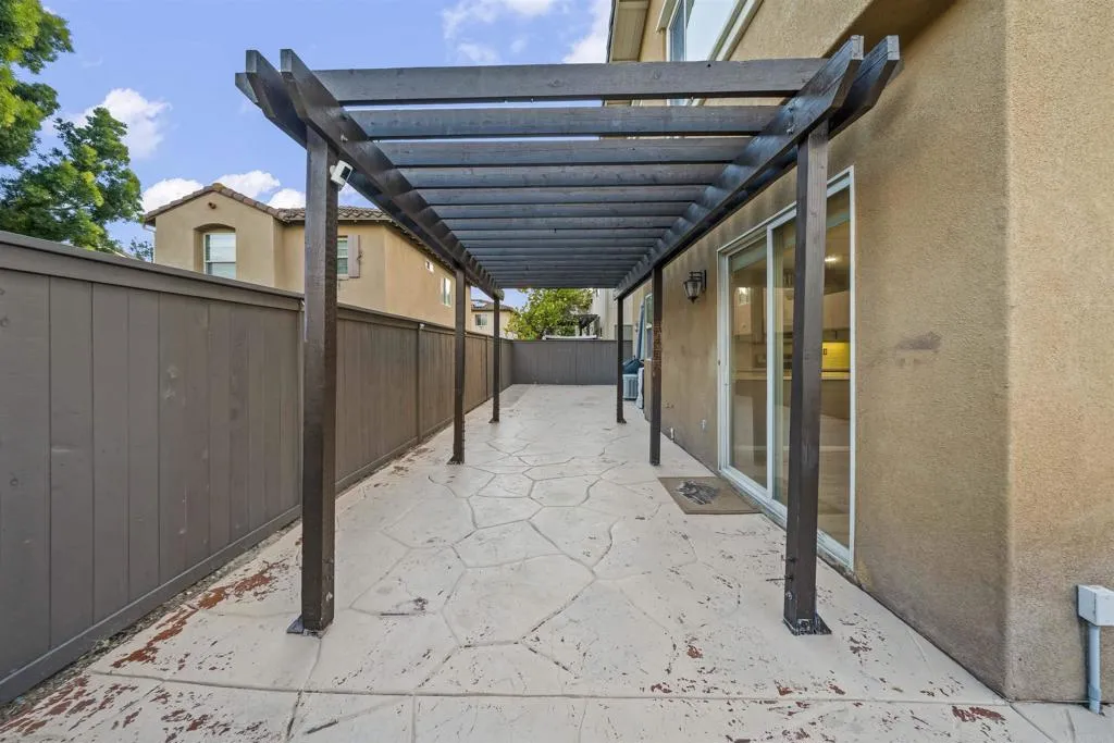 https://cdn.realtyfeed.com/cdn/127/306692645/050132c326c36f303fc67f3067d0227e.webp