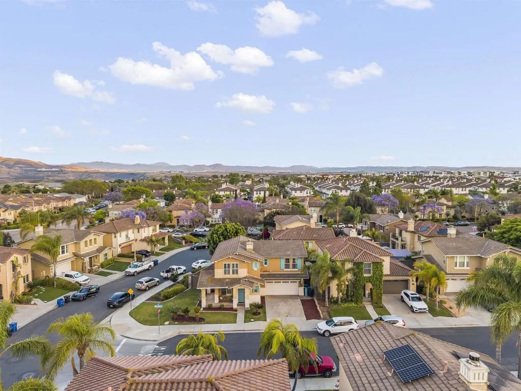 https://cdn.realtyfeed.com/cdn/127/306692645/2e69b49a0eb2bc597a51c822a75fac87.webp