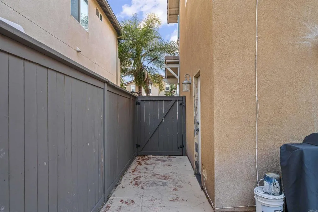 https://cdn.realtyfeed.com/cdn/127/306692645/48c9ff89cc0bc8c8d4c0f516adb9779c.webp