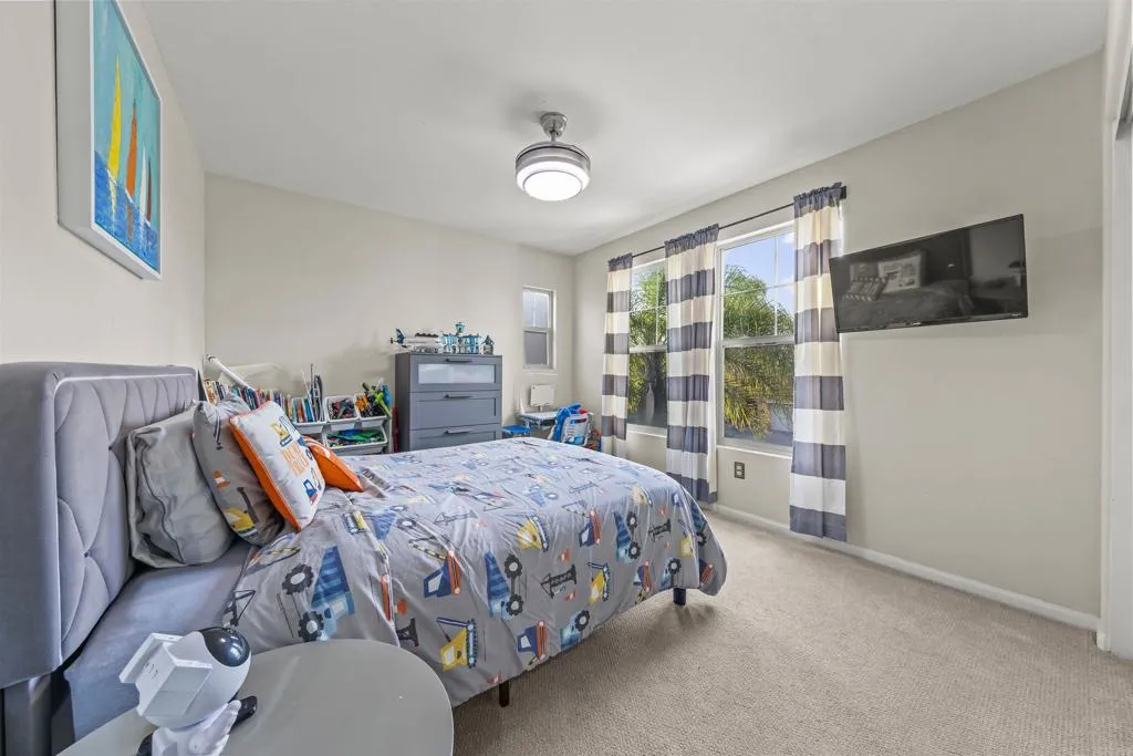 https://cdn.realtyfeed.com/cdn/127/306692645/499e9d5093be264628208be8badc55aa.webp