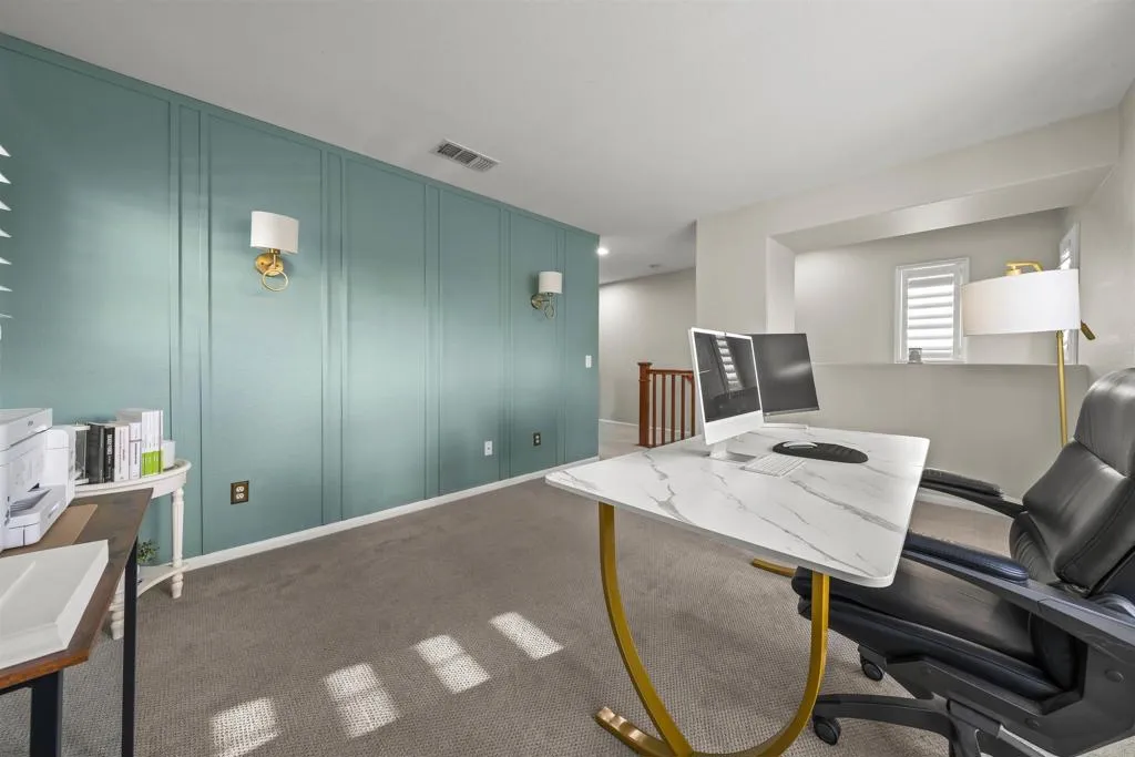 https://cdn.realtyfeed.com/cdn/127/306692645/60f4aa688687742be243cc1ce3ea8019.webp