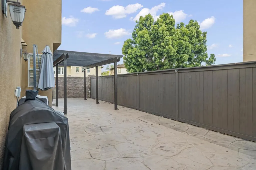 https://cdn.realtyfeed.com/cdn/127/306692645/665a71c8381b1b57ffaf1ffabd772697.webp