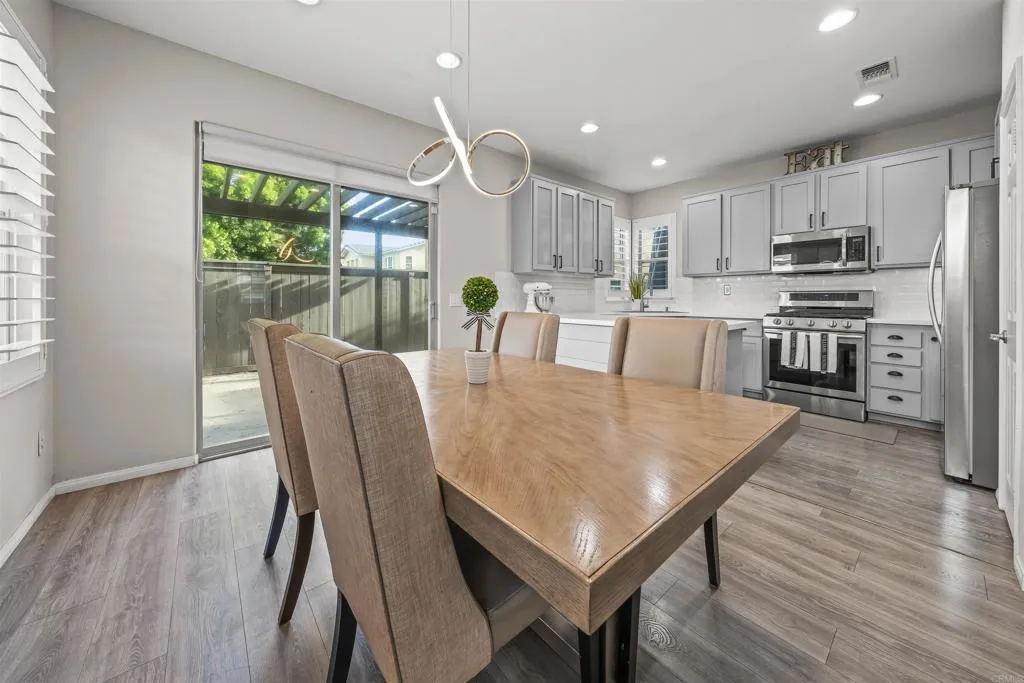 https://cdn.realtyfeed.com/cdn/127/306692645/748261176f54a7b7f48e83d551f0447c.webp