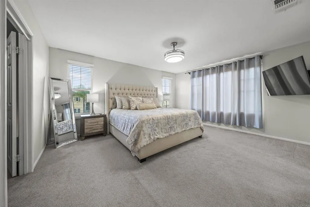 https://cdn.realtyfeed.com/cdn/127/306692645/9c085eedcb7dd6c53727edac92063804.webp