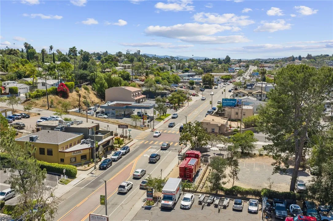 https://cdn.realtyfeed.com/cdn/127/306692650/49623c7843c6d9c9364bd0a5cad21a4e.webp