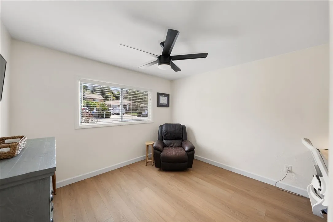 https://cdn.realtyfeed.com/cdn/127/306692650/8c380bce2a978f51263e7592d1aae1d4.webp