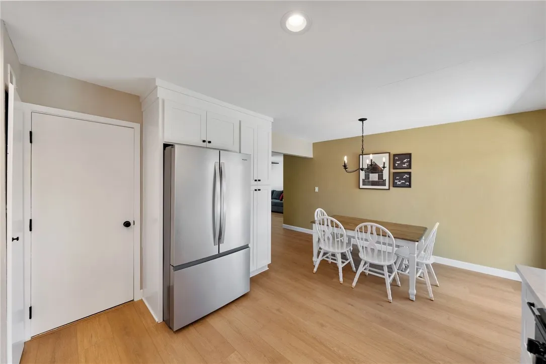 https://cdn.realtyfeed.com/cdn/127/306692650/9e870f551eb01002f66d5447e9fd476f.webp