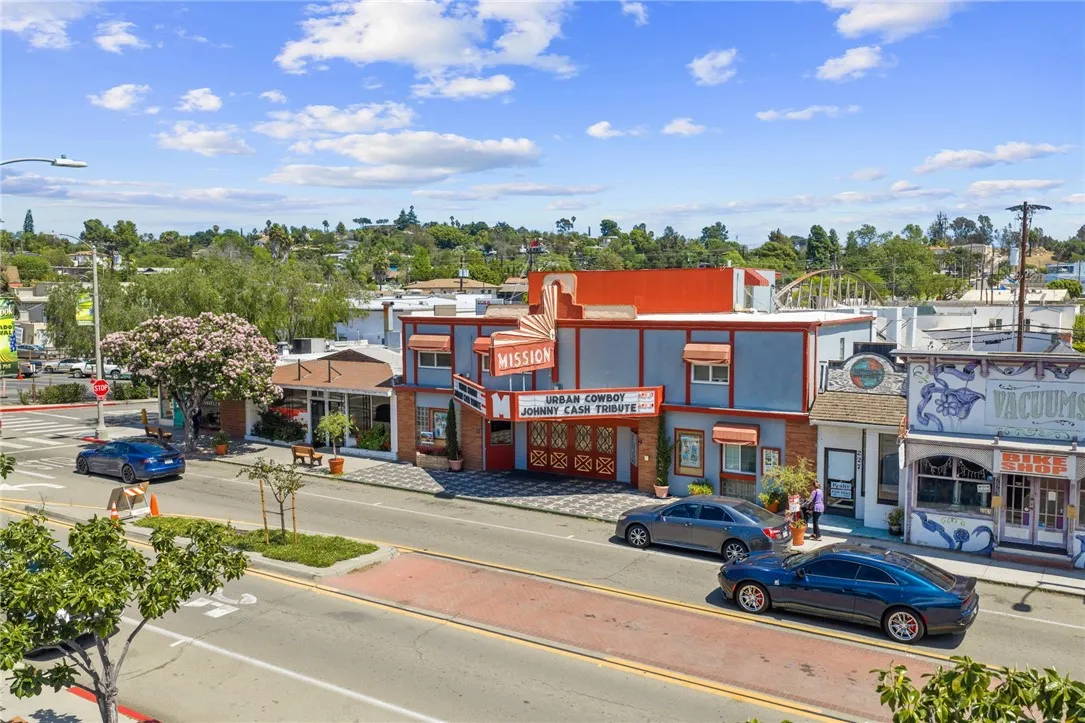 https://cdn.realtyfeed.com/cdn/127/306692650/aaf66481b0ccfb097ddaf50d6df2a4b5.webp