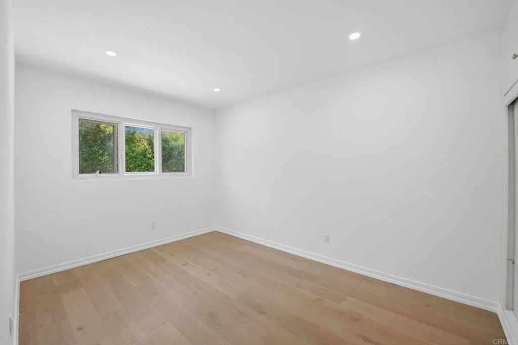 637 Rios Avenue, Solana Beach, CA, 92075