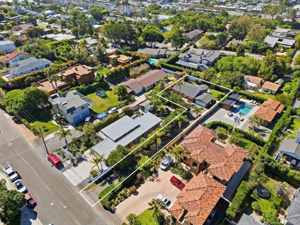 637 Rios Avenue, Solana Beach, CA, 92075