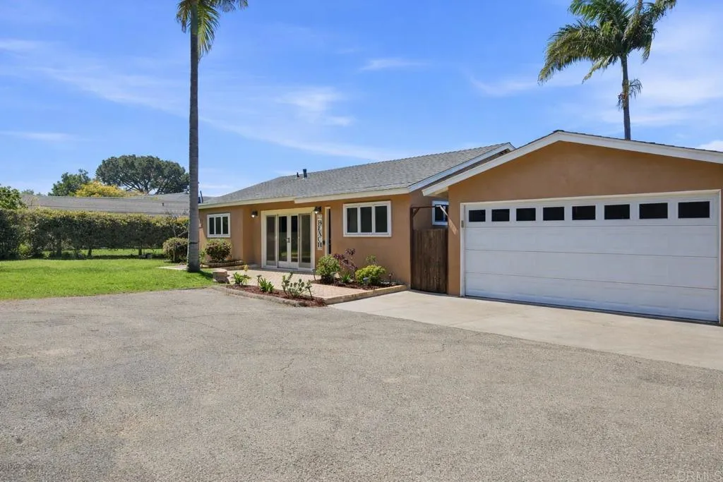637 Rios Avenue, Solana Beach, CA, 92075