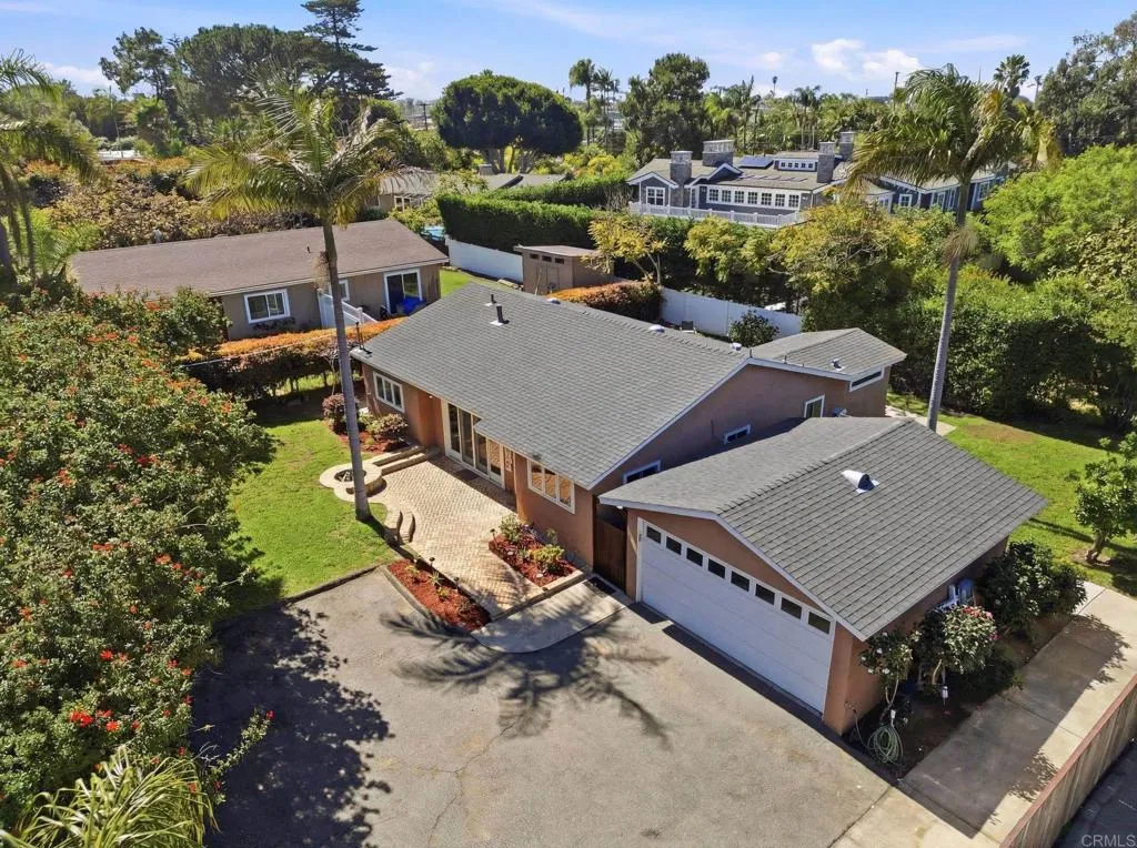 637 Rios Avenue, Solana Beach, CA, 92075