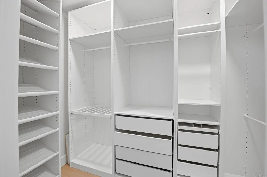 https://cdn.realtyfeed.com/cdn/127/306692659/646d68c069b37838258c68a291262a2d.webp