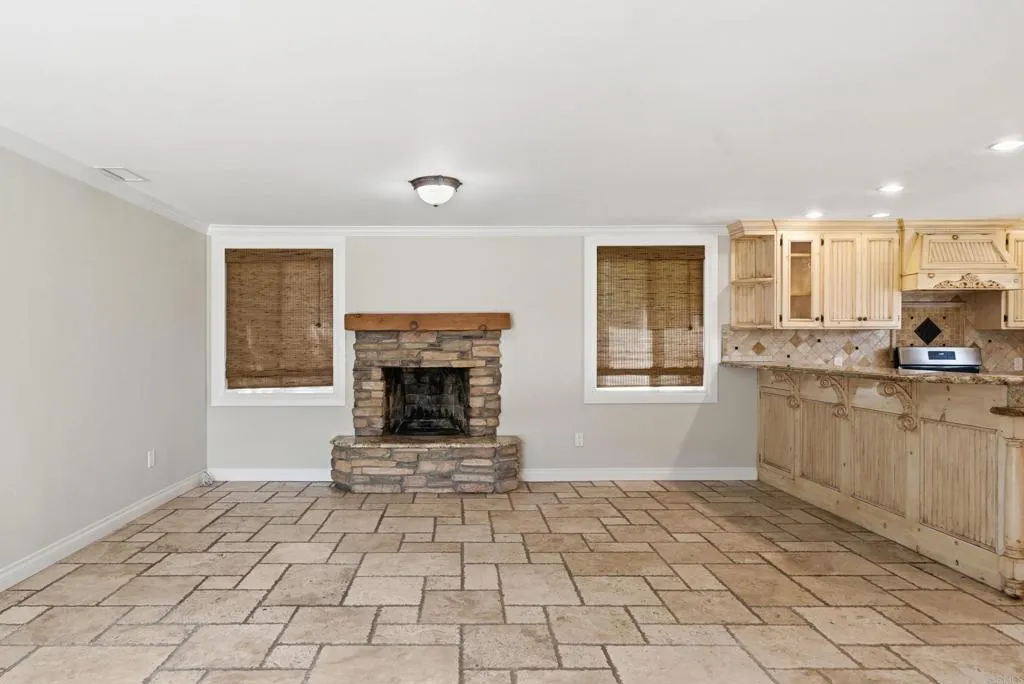 https://cdn.realtyfeed.com/cdn/127/306692678/44bb729fad593951662cda0efbd8518f.webp