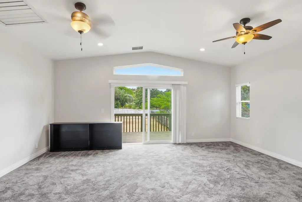 https://cdn.realtyfeed.com/cdn/127/306692678/ba4e1627b865d3a6e01cec9ba0bed147.webp