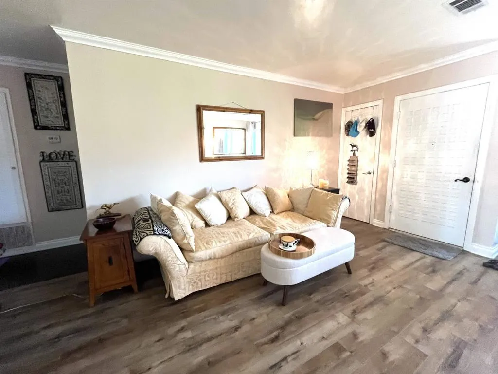 https://cdn.realtyfeed.com/cdn/127/306692687/3d6e579f846fbc55c717943ff0b8f954.webp