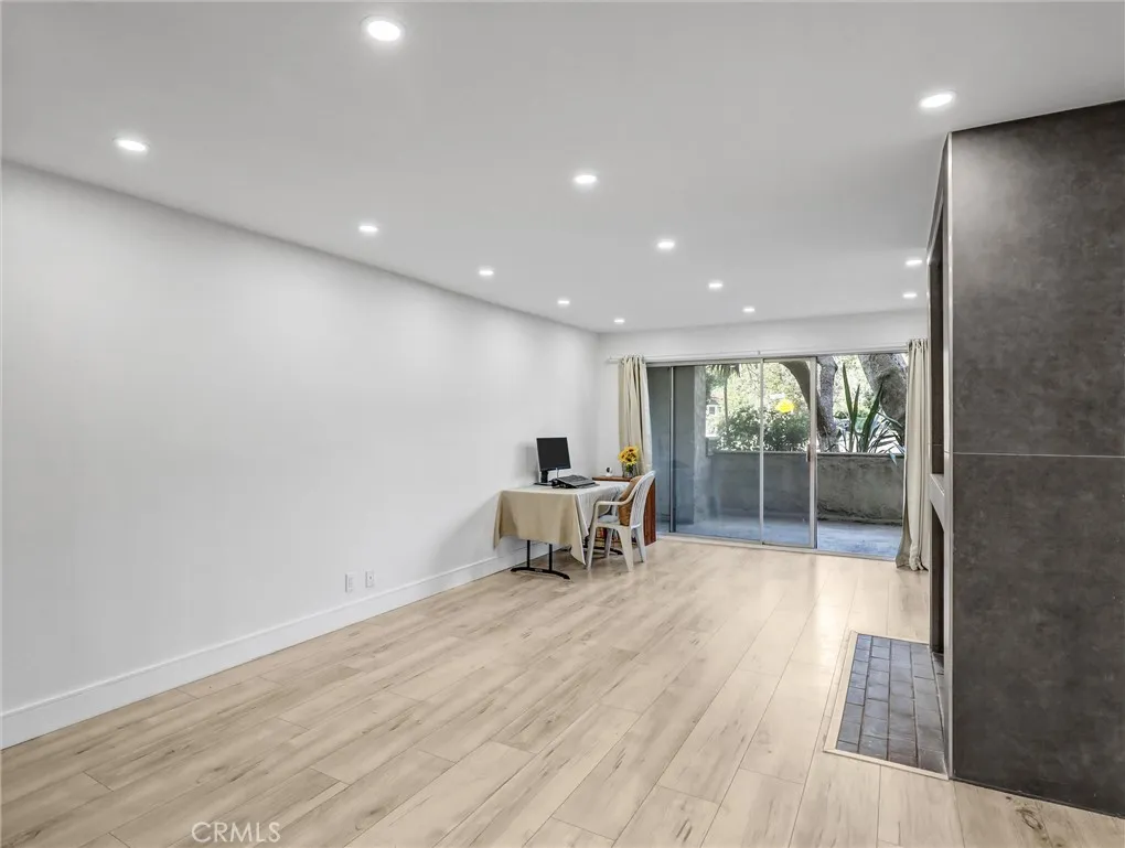 440 Veteran Avenue UNIT 102, Los Angeles, CA, 90024