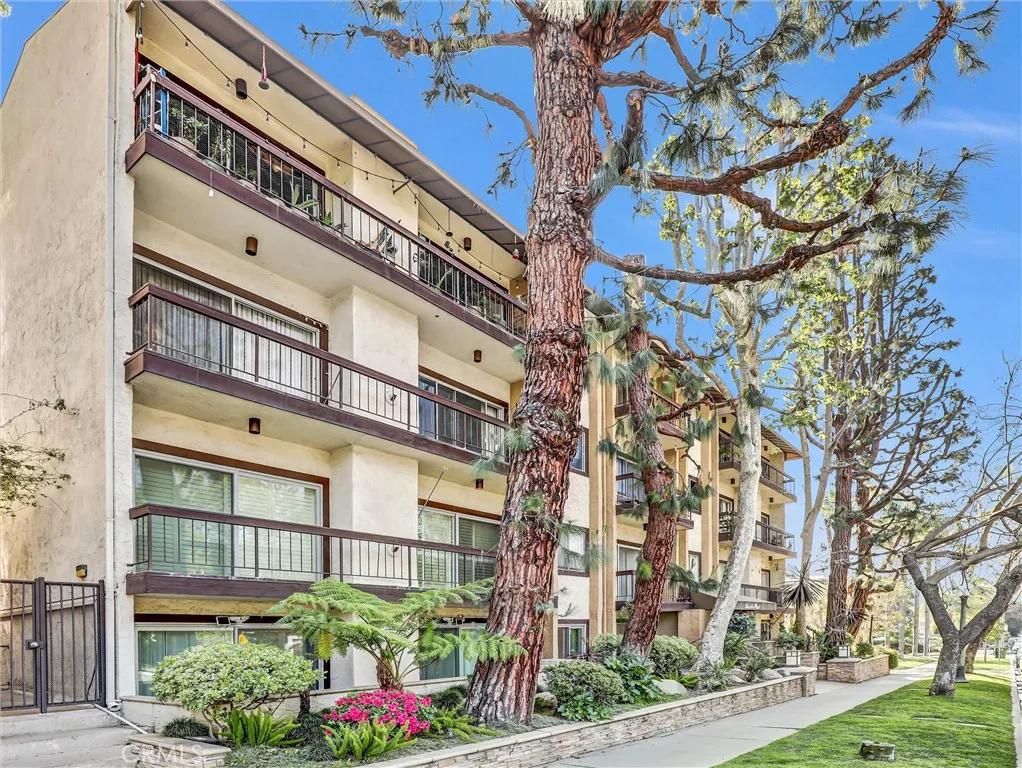 440 Veteran Avenue UNIT 102, Los Angeles, CA, 90024