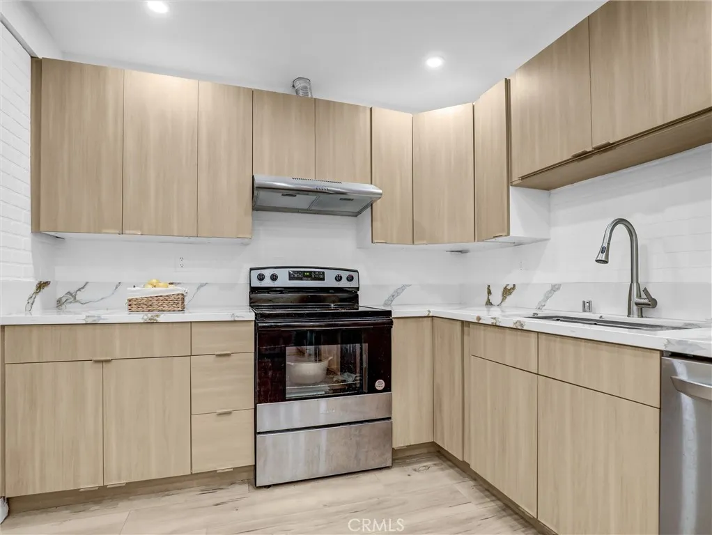 440 Veteran Avenue UNIT 102, Los Angeles, CA, 90024