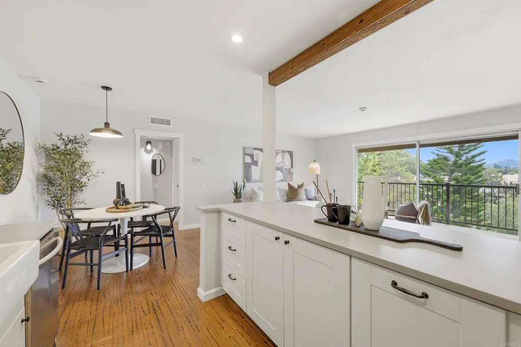 https://cdn.realtyfeed.com/cdn/127/306692848/404c4b611922d0a80819a5bce1964f06.webp
