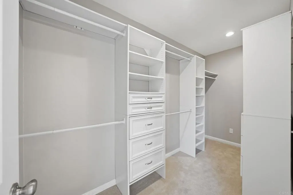 https://cdn.realtyfeed.com/cdn/127/306692864/9d055618d3a218a5fbbab640f122585a.webp