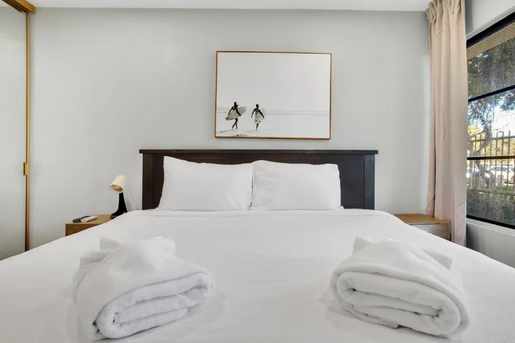 https://cdn.realtyfeed.com/cdn/127/306692876/125d1a9d6ffde23172557fa04b871aad.webp