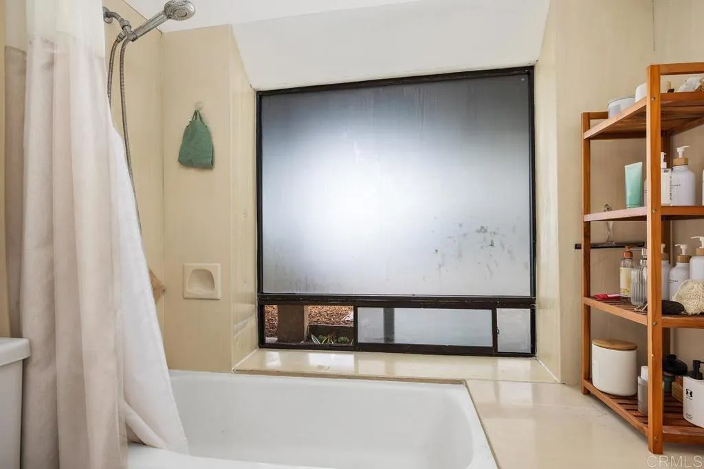 https://cdn.realtyfeed.com/cdn/127/306692878/45909c1dab98259901e6a1412355761d.webp