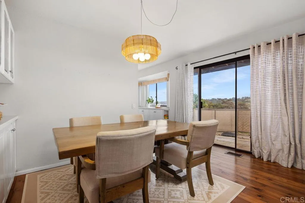 https://cdn.realtyfeed.com/cdn/127/306692878/7d5623e537fde272da530b3bf0f25b5d.webp