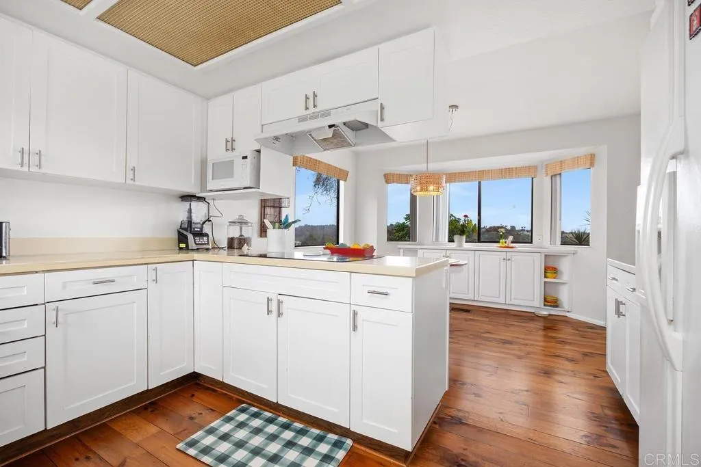 https://cdn.realtyfeed.com/cdn/127/306692878/b39339580a2d28ecf0441f34a547f6a4.webp