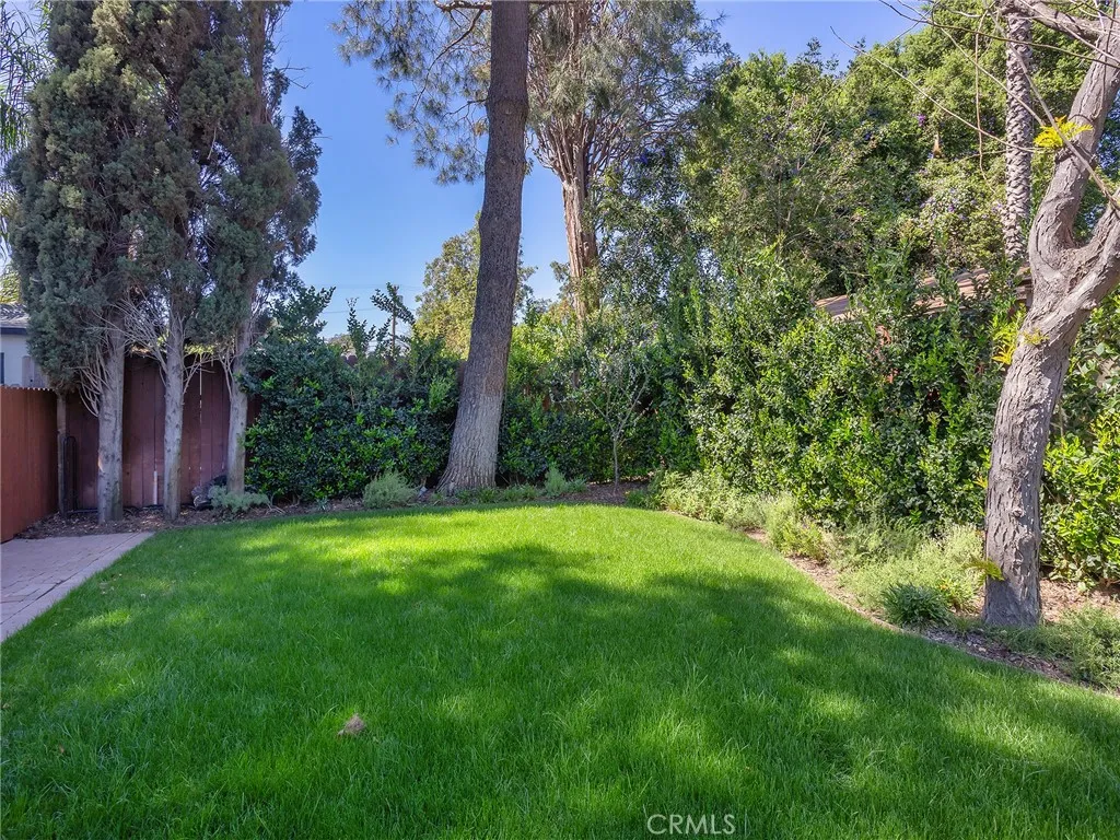 5233 Lemp Avenue, Valley Village, CA, 91601