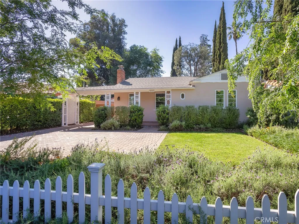 5233 Lemp Avenue, Valley Village, CA, 91601