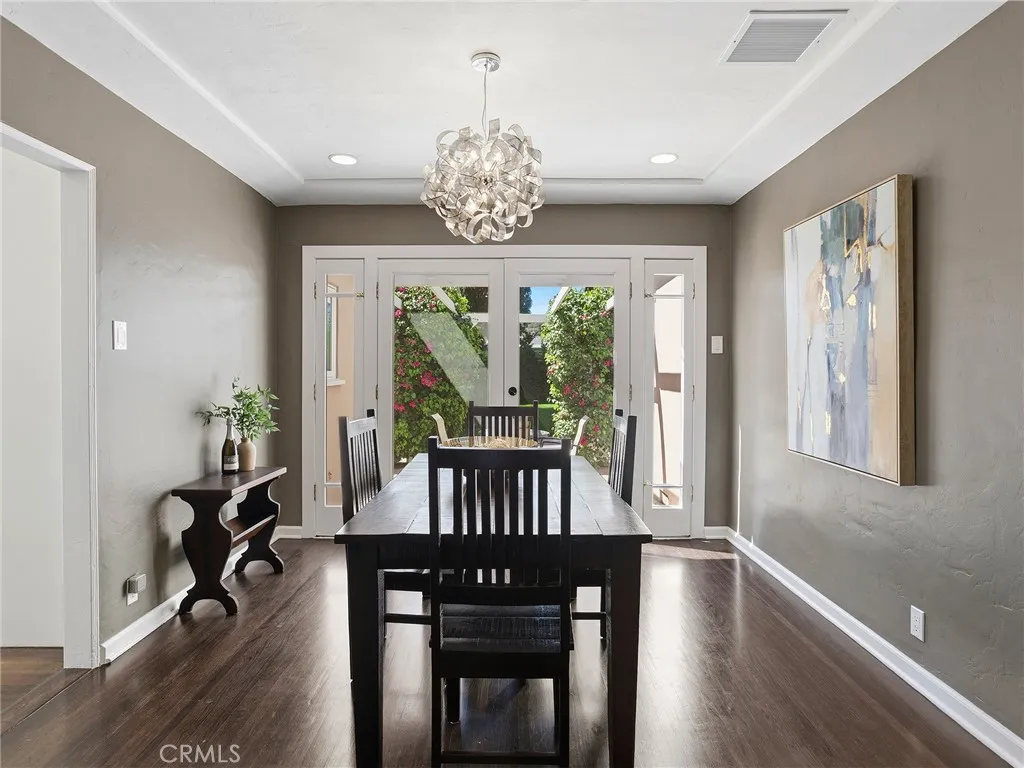 5233 Lemp Avenue, Valley Village, CA, 91601