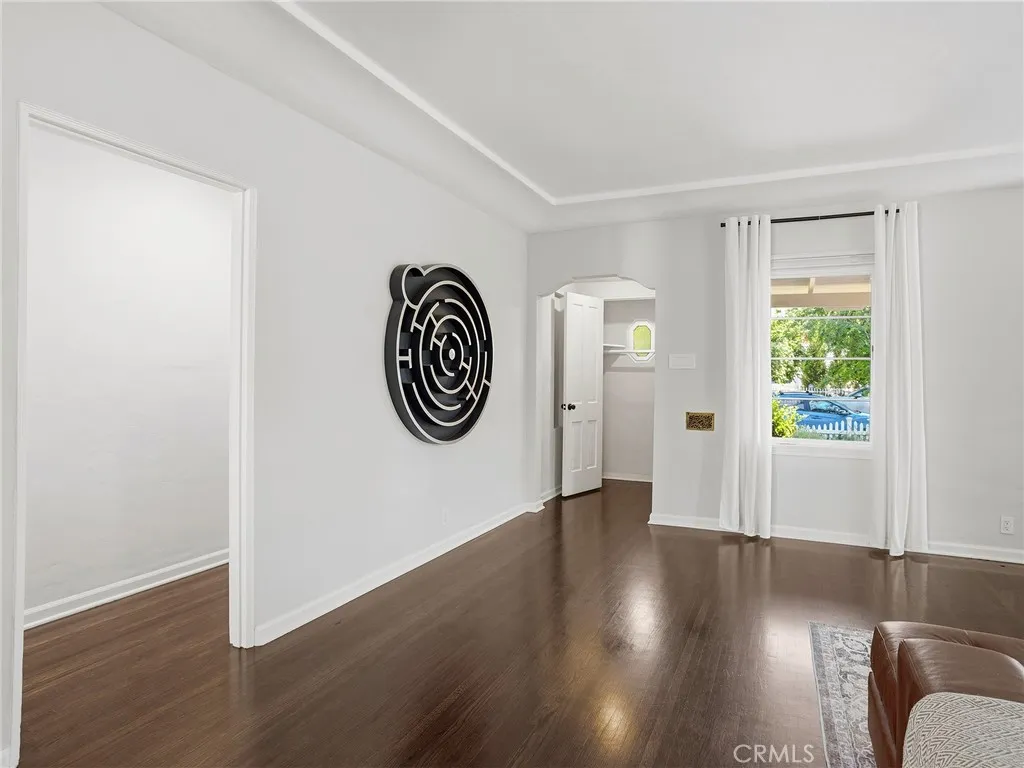 5233 Lemp Avenue, Valley Village, CA, 91601