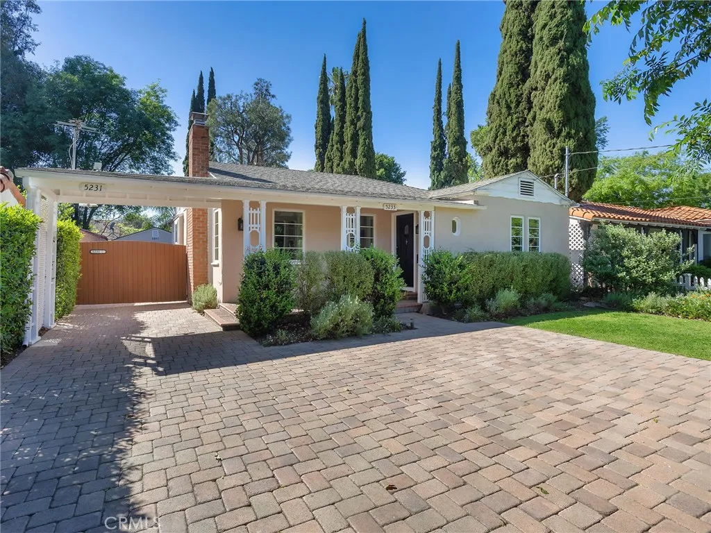 5233 Lemp Avenue, Valley Village, CA, 91601