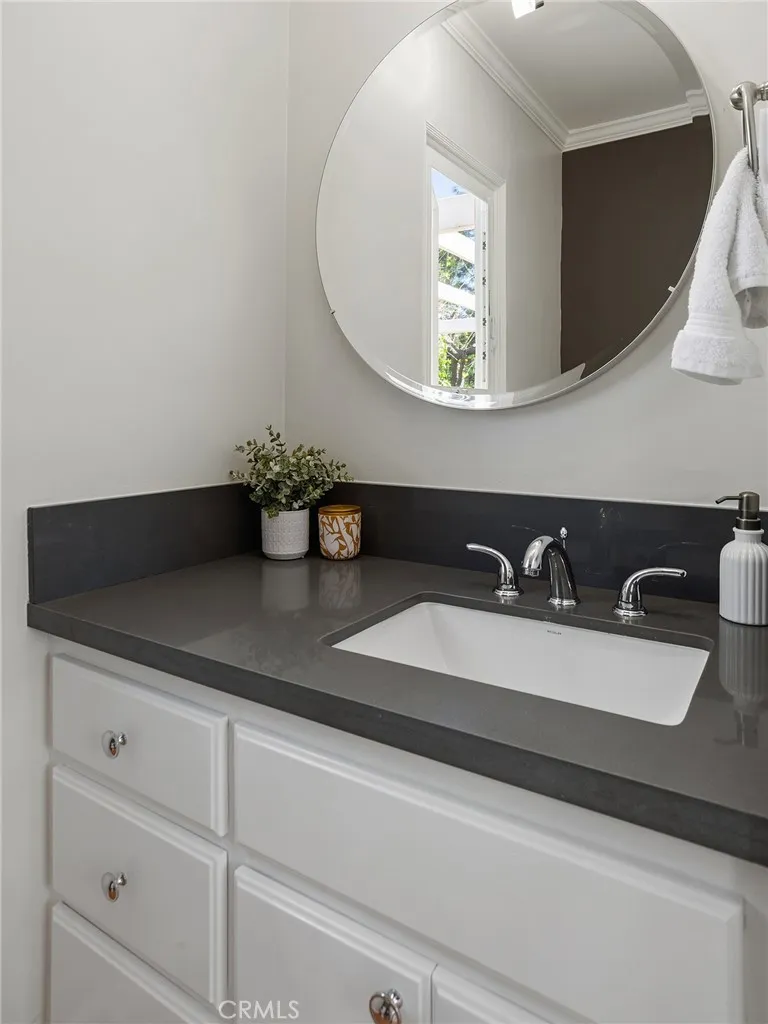 5233 Lemp Avenue, Valley Village, CA, 91601