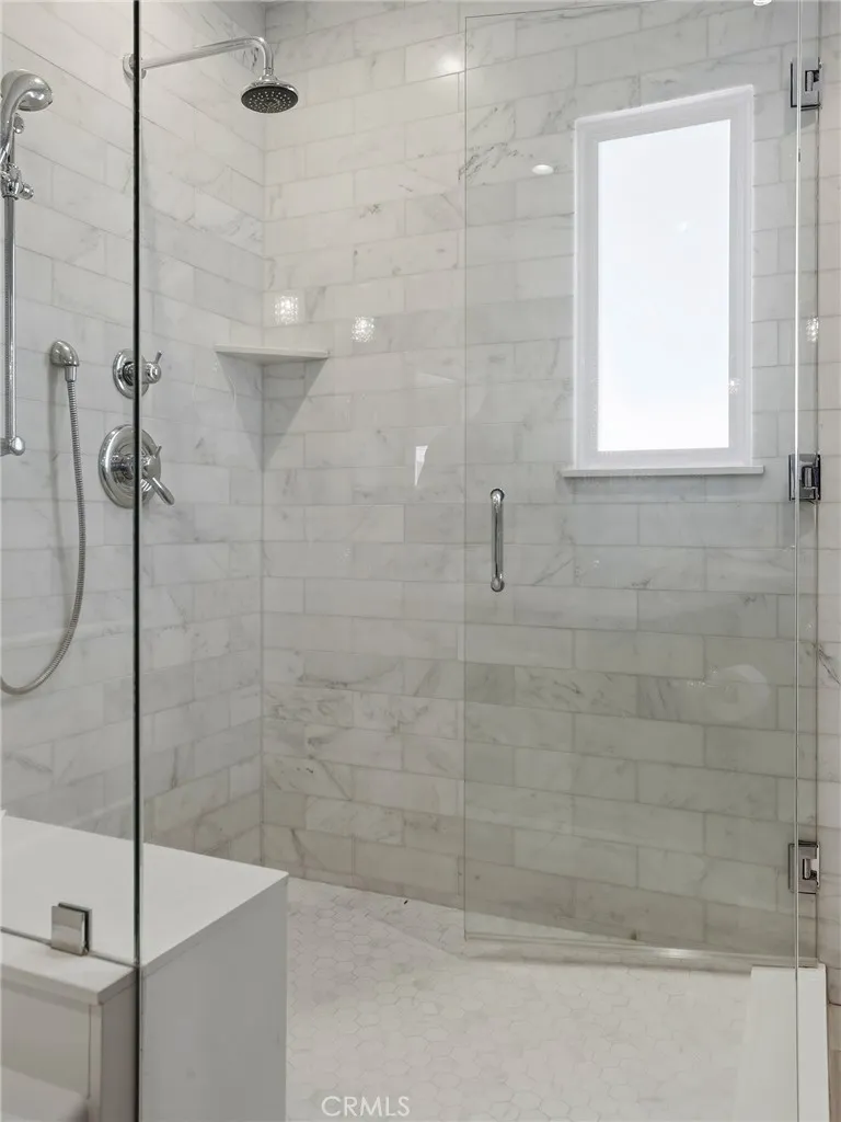 5233 Lemp Avenue, Valley Village, CA, 91601