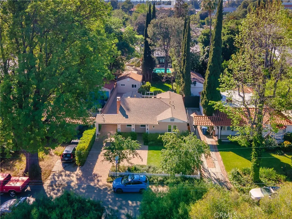 5233 Lemp Avenue, Valley Village, CA, 91601